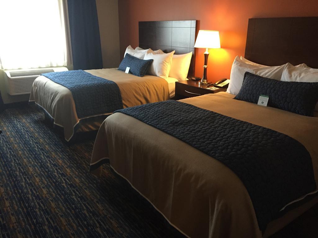Grandstay Hotel & Suites Mount Horeb - Madison Номер фото
