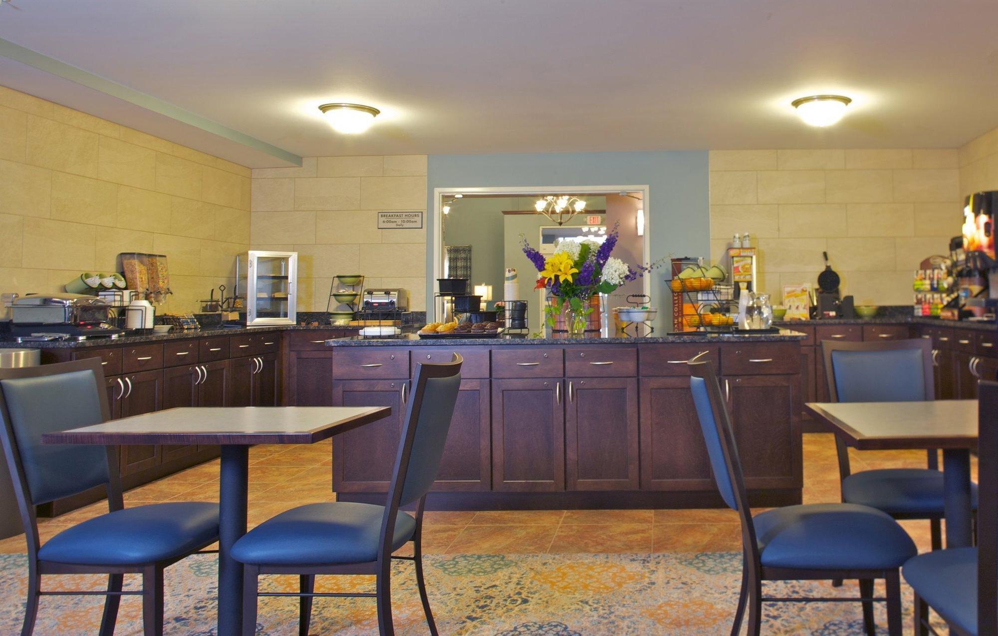 Grandstay Hotel & Suites Mount Horeb - Madison Экстерьер фото