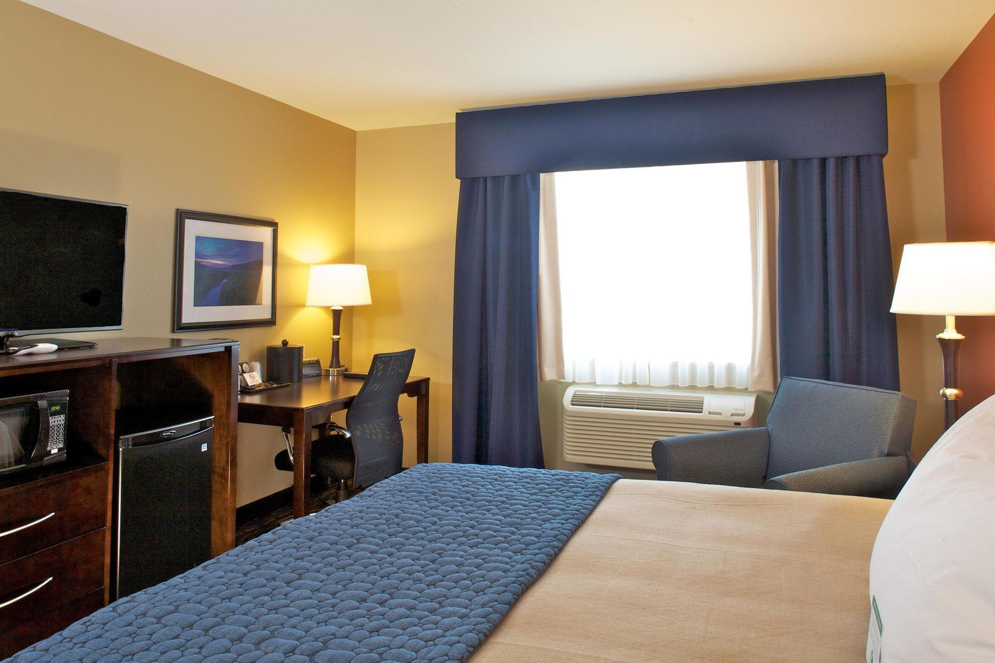 Grandstay Hotel & Suites Mount Horeb - Madison Экстерьер фото