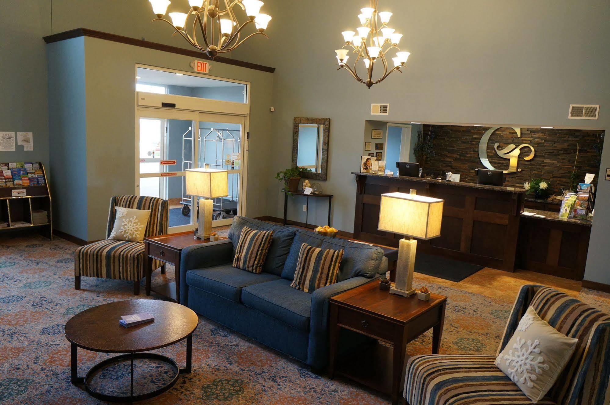 Grandstay Hotel & Suites Mount Horeb - Madison Экстерьер фото