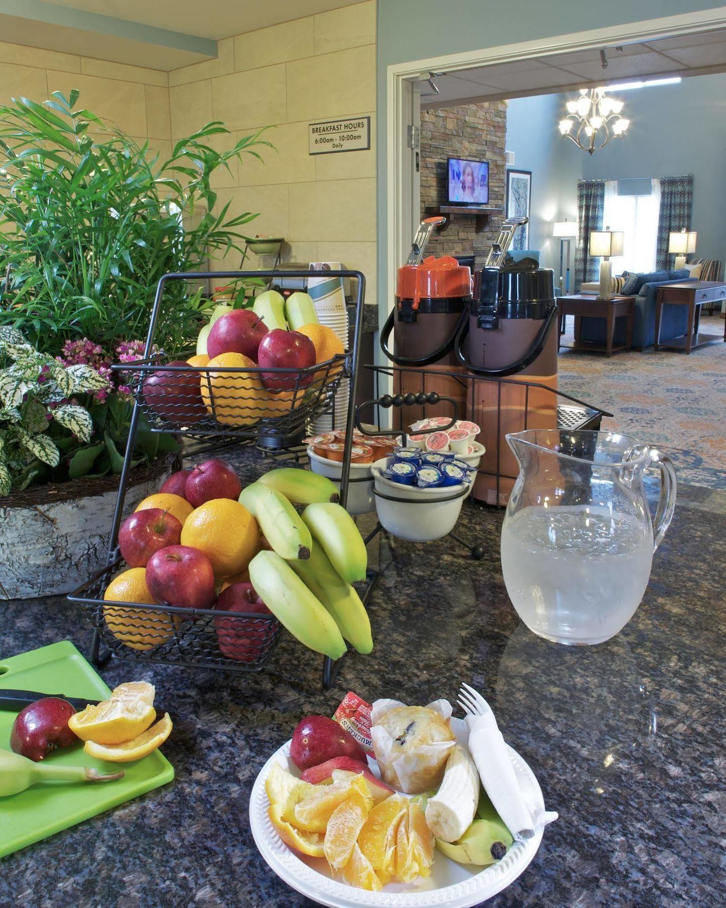 Grandstay Hotel & Suites Mount Horeb - Madison Экстерьер фото